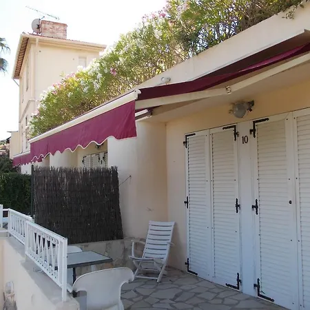 Le Chaudron Otel 2*