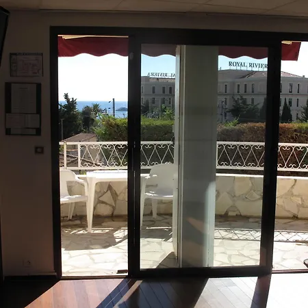 Otel Le Chaudron 2*